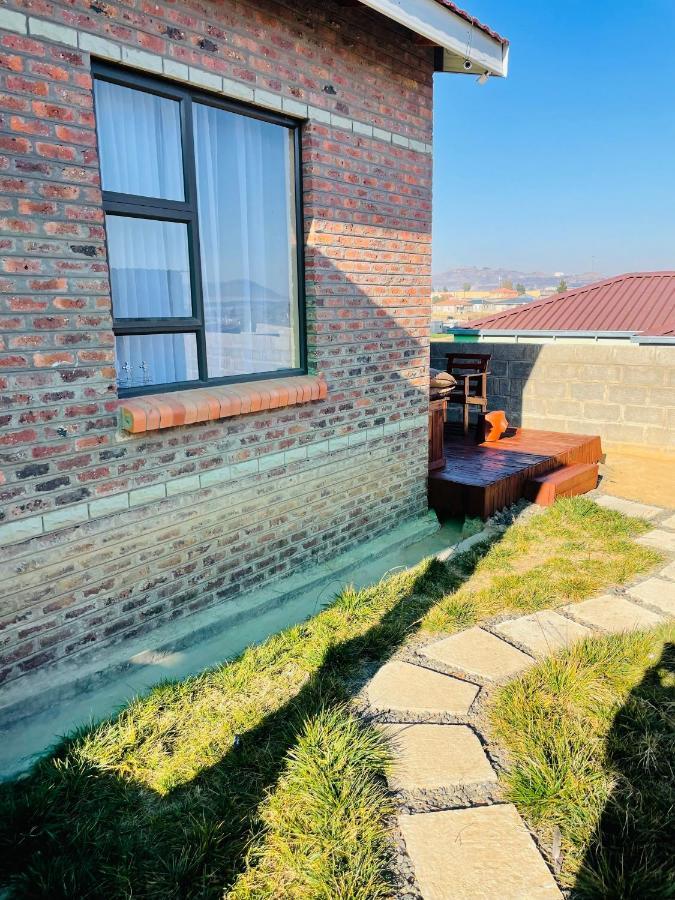 Mo’Ville Guest House Maseru Extérieur photo